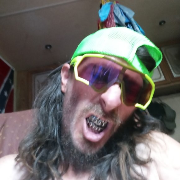 Meet your Posher, Nick - Picture 1 of 1